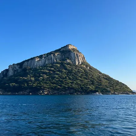 Le Nereidi, Anfitrite Apartman